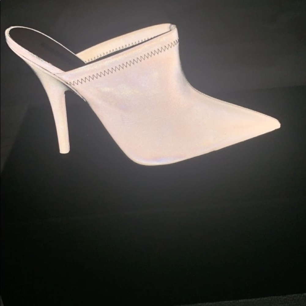 Yeezy Season6 Chrome reflective mule